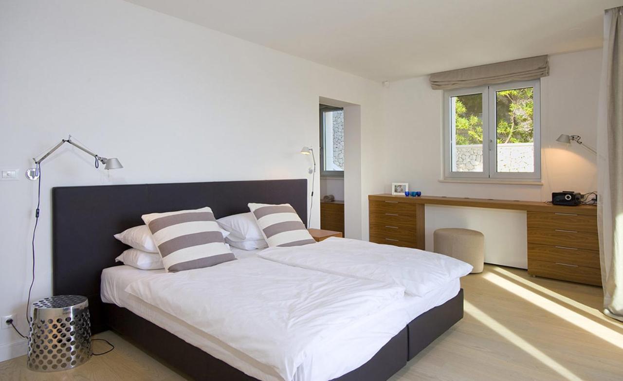 Luxury Seafront Villa My Dream With Private Pool, Jacuzzi And Staff At The Beach On Brac Island - Sumartin Selca  Ngoại thất bức ảnh